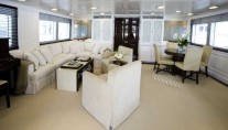 Yacht CHARISMA -  Main Salon